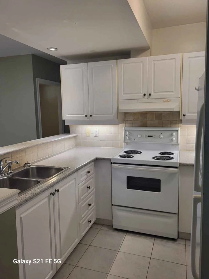 2 bedroom basement apt for rent - photo 2