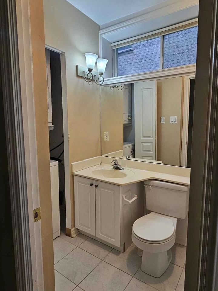 2 bedroom basement apt for rent - photo 4