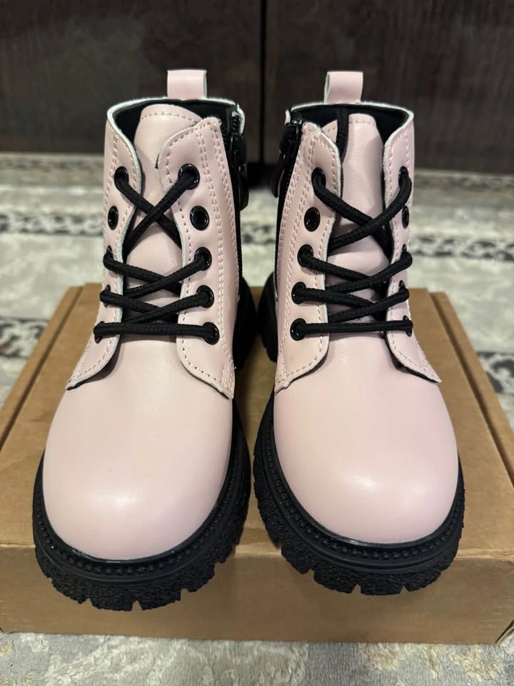 Brand New Pink Combat Boots – Size 11 (28) (Trendy & Stylish!) ✨ - photo 5