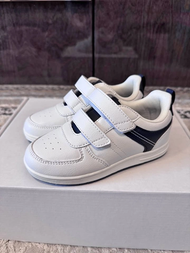 Brand New Boys Sneakers – Size 10 (Easy Velcro, School Ready!) ✨