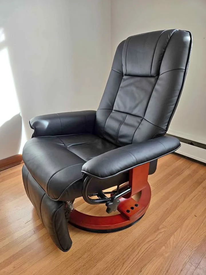 Black Recliner Chair – Swivel Base thumbnail