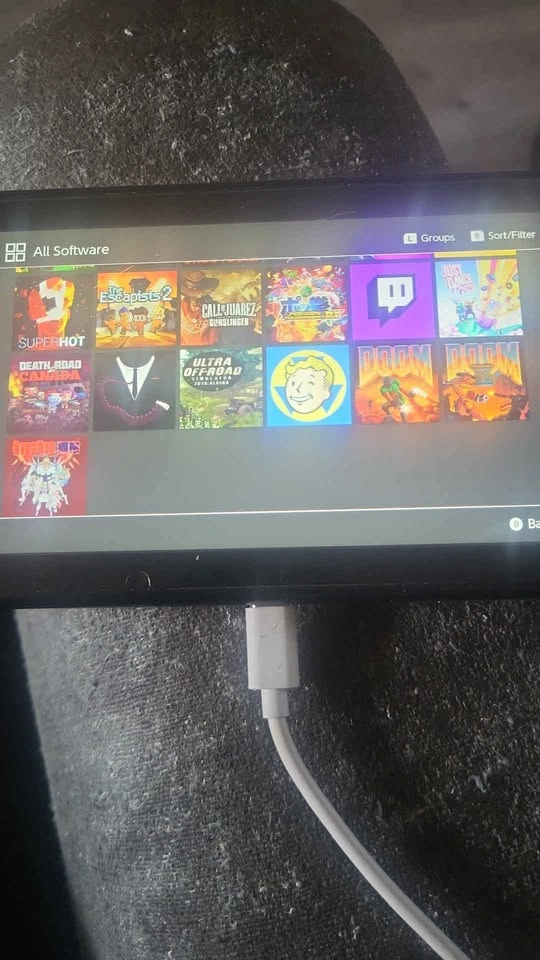 Nintendo Switch - photo 2