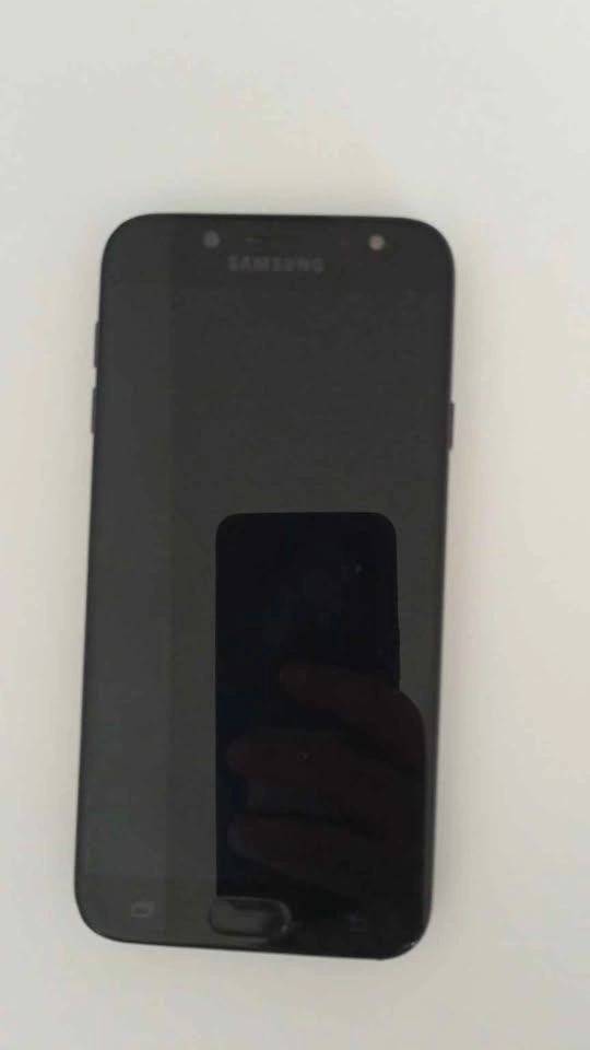 Samsung Galaxy J7 Pro - photo 2