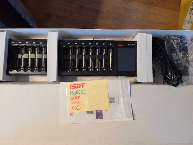 16 Slot Fast Battery Charger