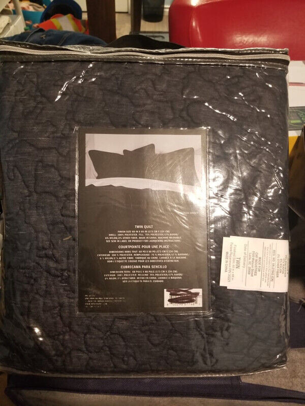 DKNY Twin Quilt 100% Polyester Shell - photo 3