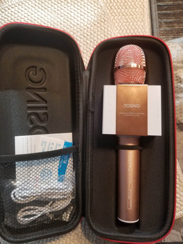 Wireless Bluetooth Karaoke Microphone