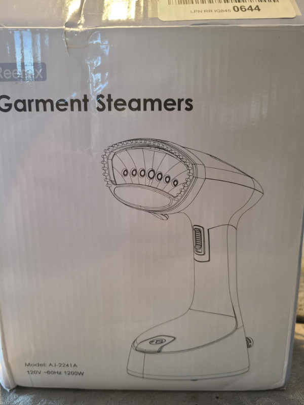 Portable Garment Steamer - photo 3