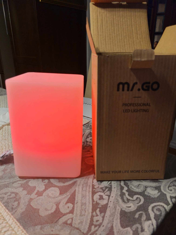 Rechargeable LED Cube Light