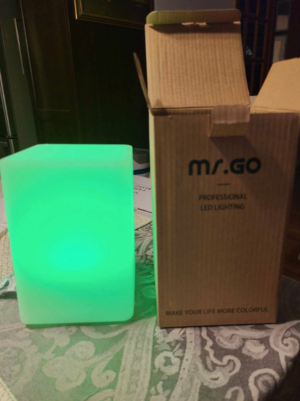 Rechargeable LED Cube Light - photo 2