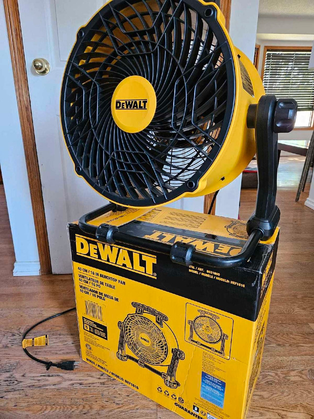 DeWalt 16 inch Industrial Fan