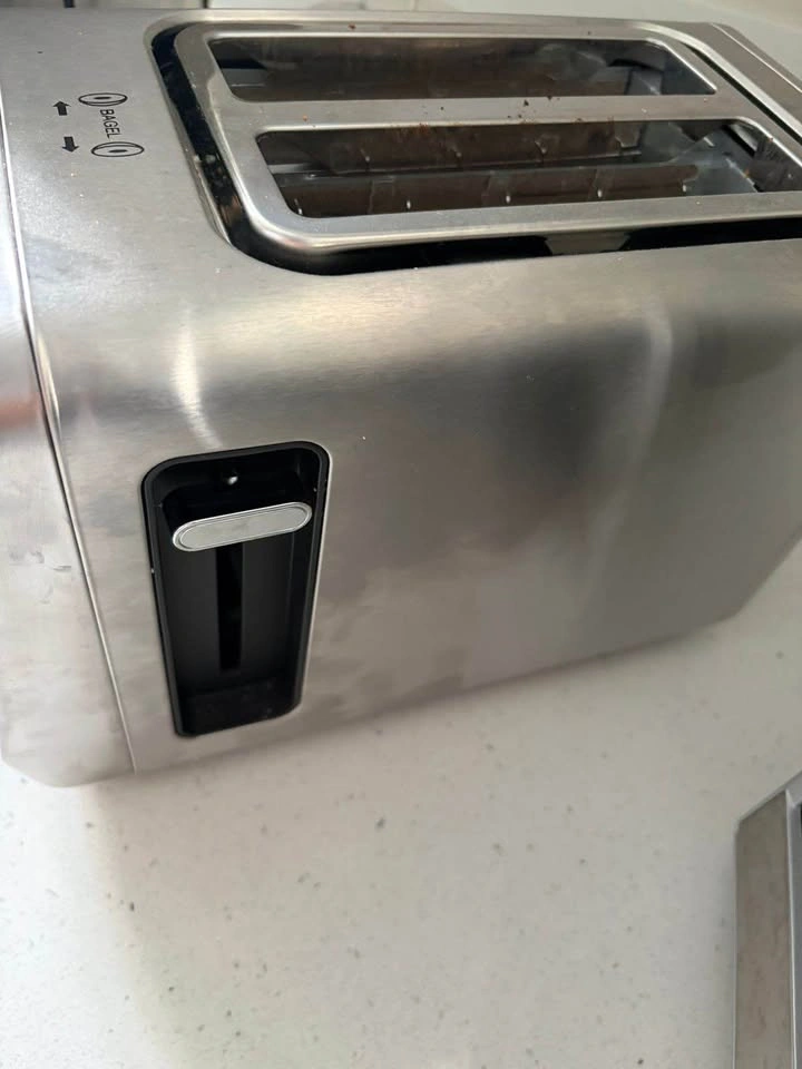 Bread toaster - photo 3