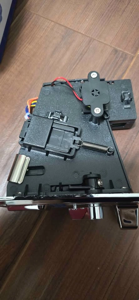 Electronic Coin Acceptor for Arcade Games - photo 2