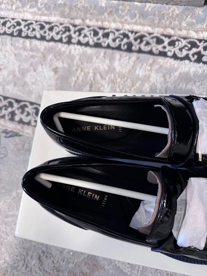 Brand New Anne Klein Patent Leather Loafers - Size 8.5 - photo 5