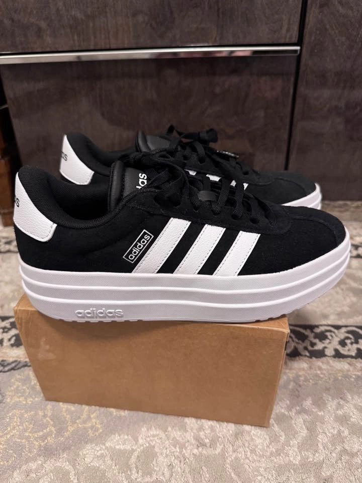 Brand New adidas VL Court Bold Sneakers – Black/White – Size 7 👟 - photo 2