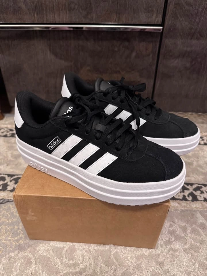 Brand New adidas VL Court Bold Sneakers – Black/White – Size 7 👟 - photo 4