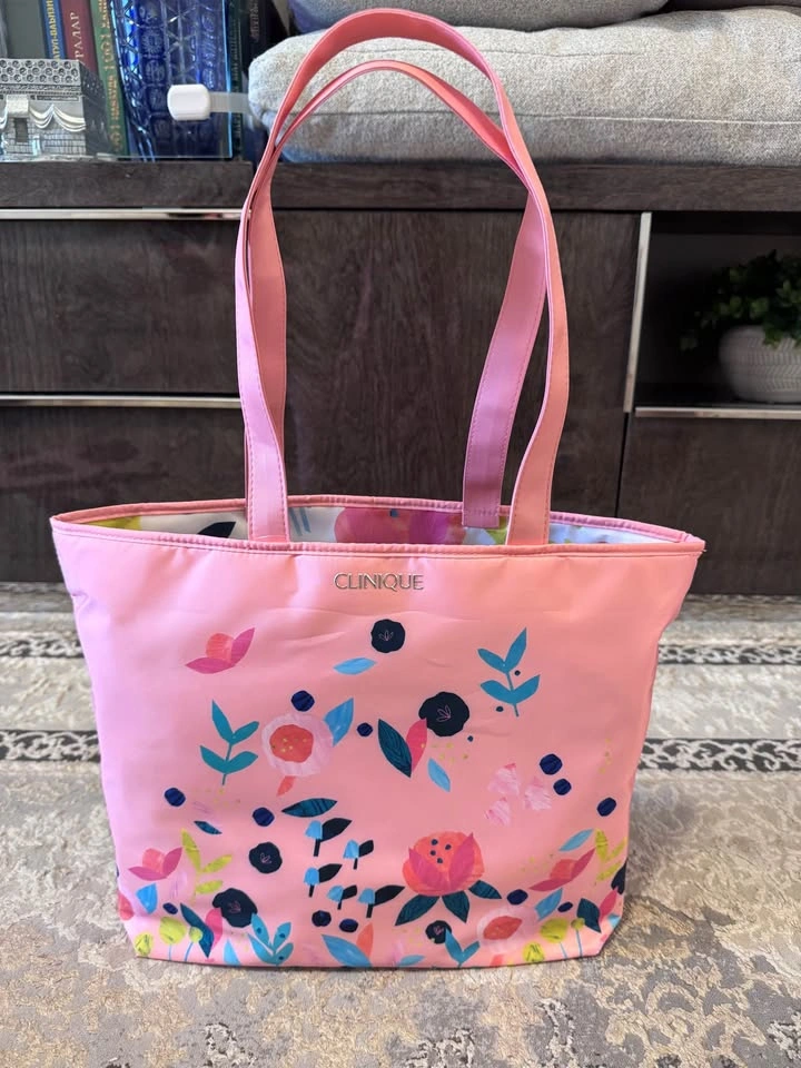 Brand New Clinique Pink Floral Tote Bag + Matching Makeup Pouch - photo 3
