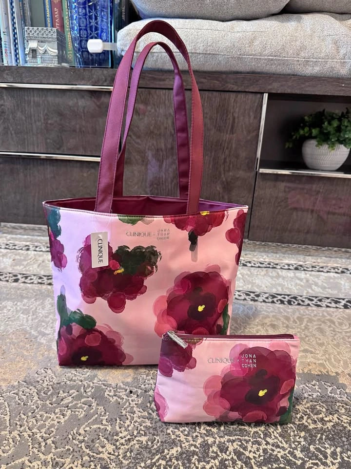 Brand New Clinique Floral Tote Bag + Makeup Pouch Set 🌸