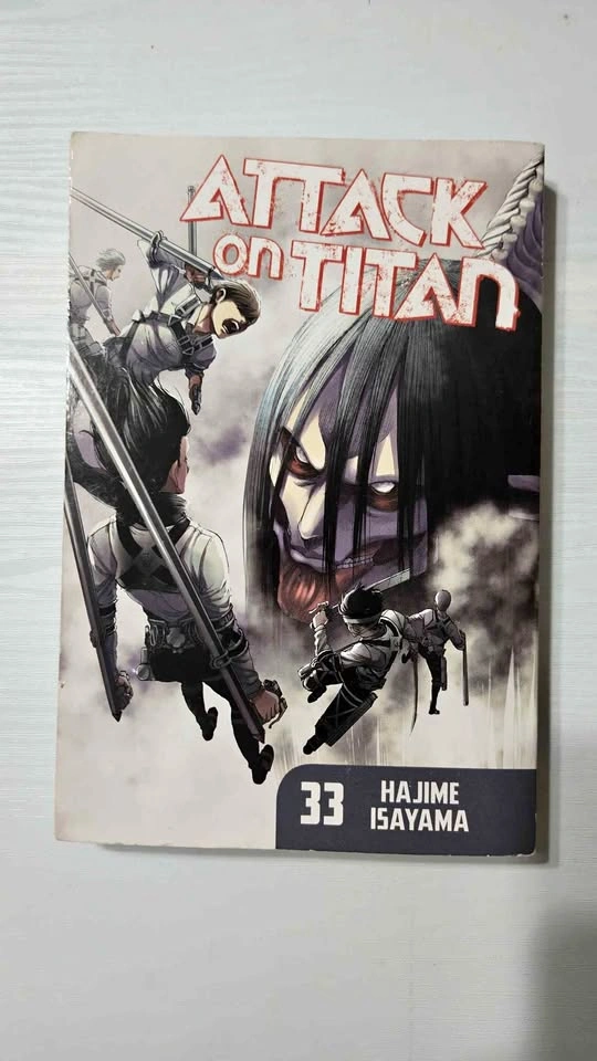 Attack on Titan Manga Vol.33