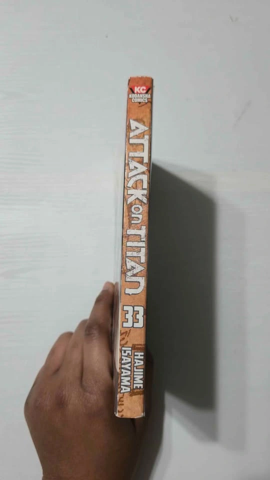 Attack on Titan Manga Vol.33 - photo 2