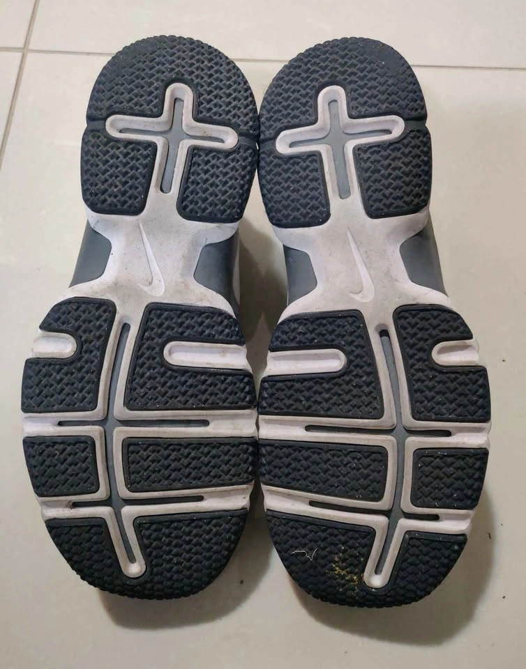 Nike Dual Fusion Running Shoes Men's 9.5 - photo 4