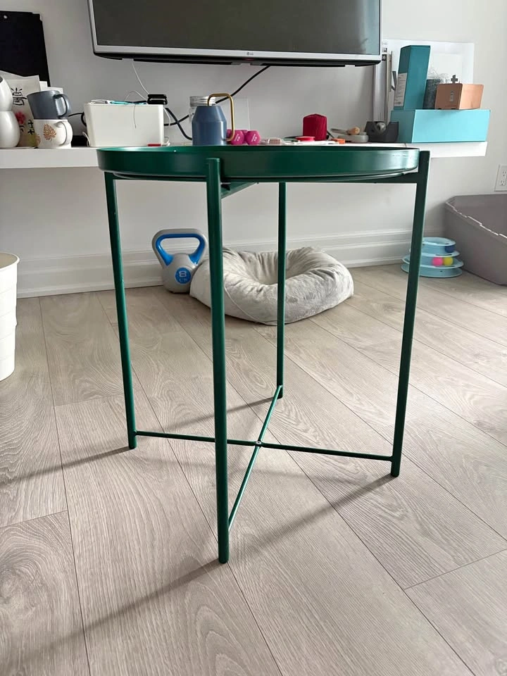 Green Metal Side Table w Removable Tray Top