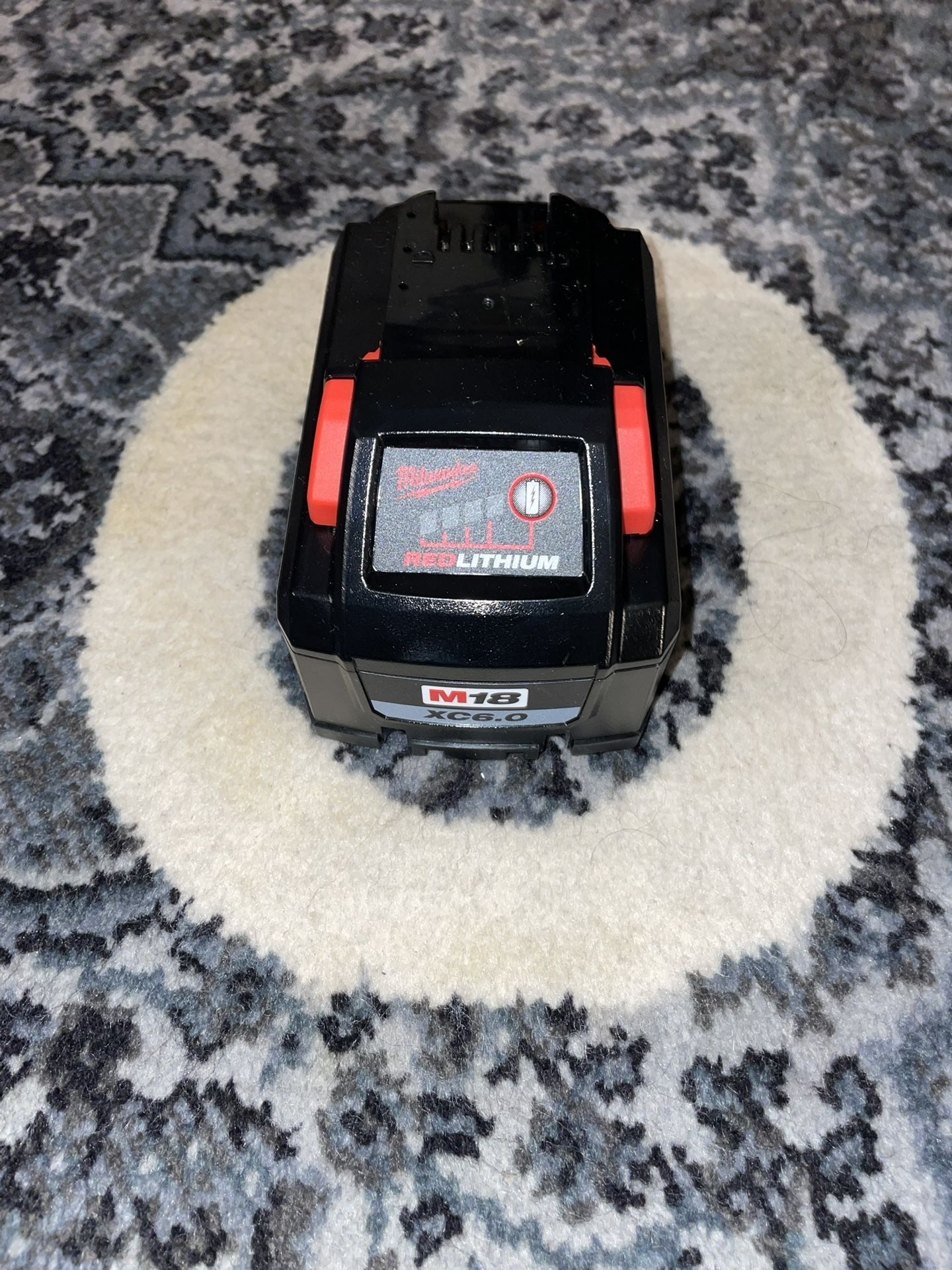Milwaukee M18 6.0 Ah Battery - photo 2