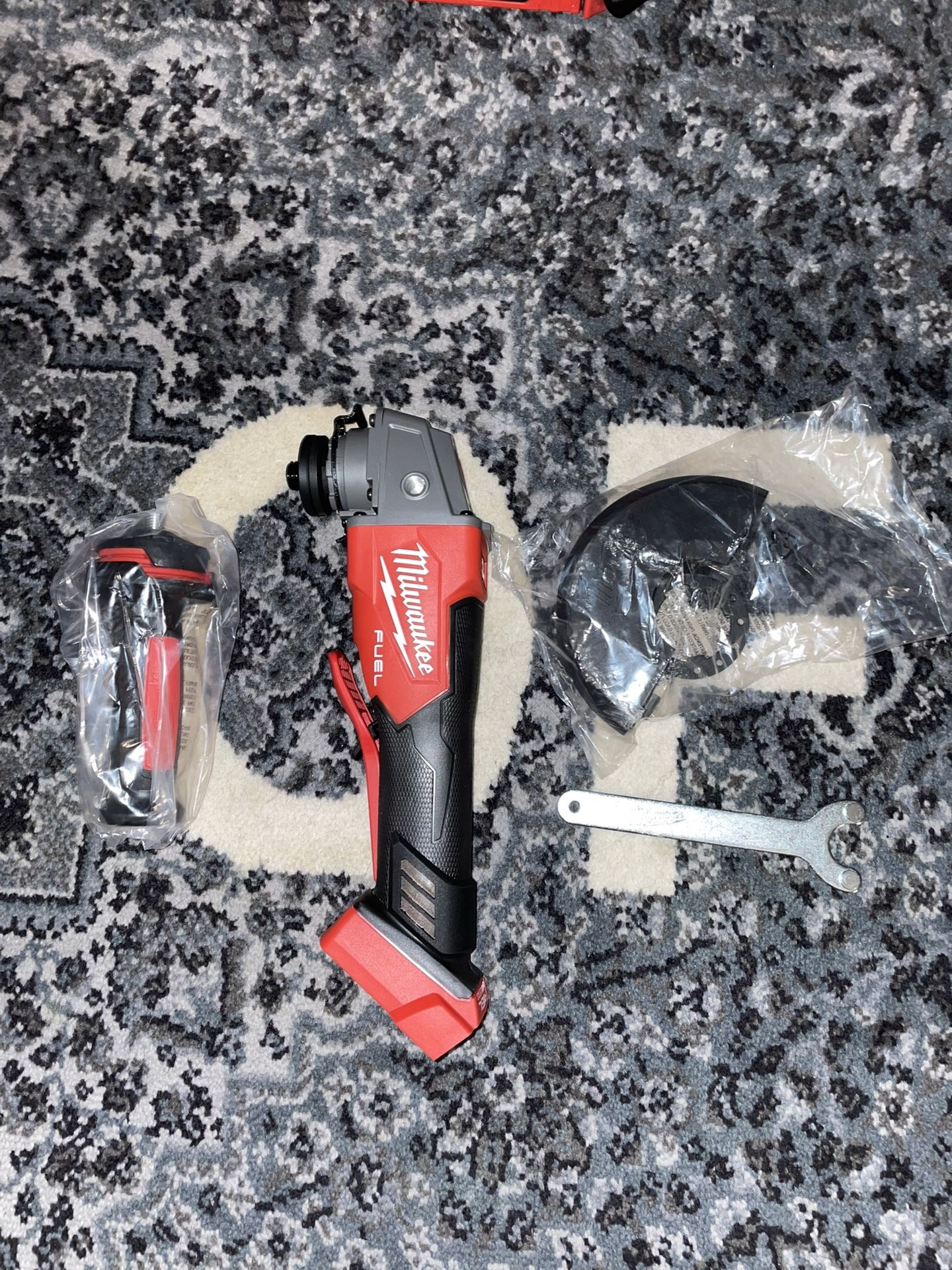 Milwaukee M18 Fuel Grinder