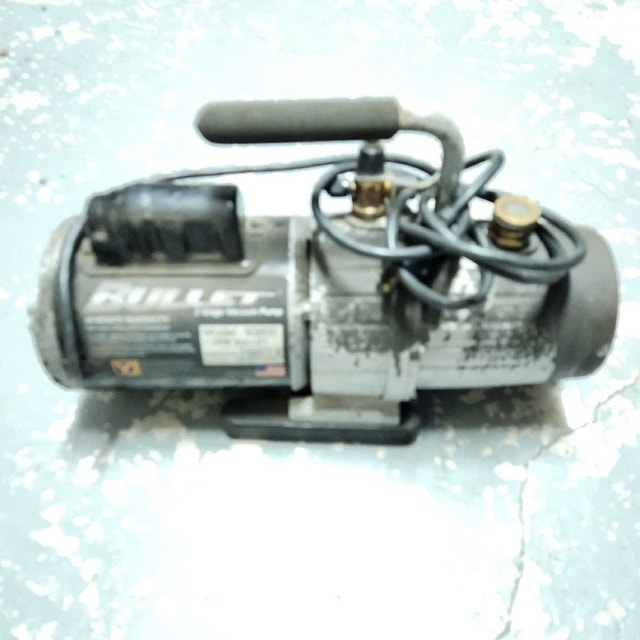 Vacuum pump