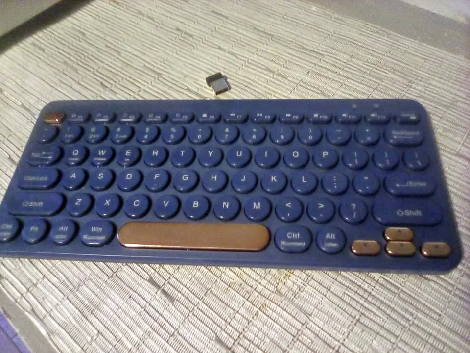 Wireless keyboard thumbnail