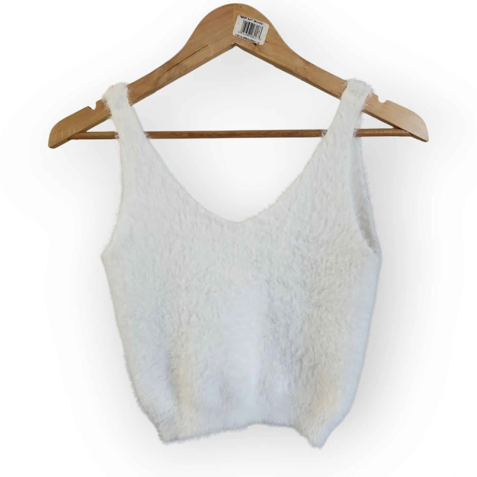 La Vie En Rose White Fuzzy V-Neck Crop Top S/P - photo 2