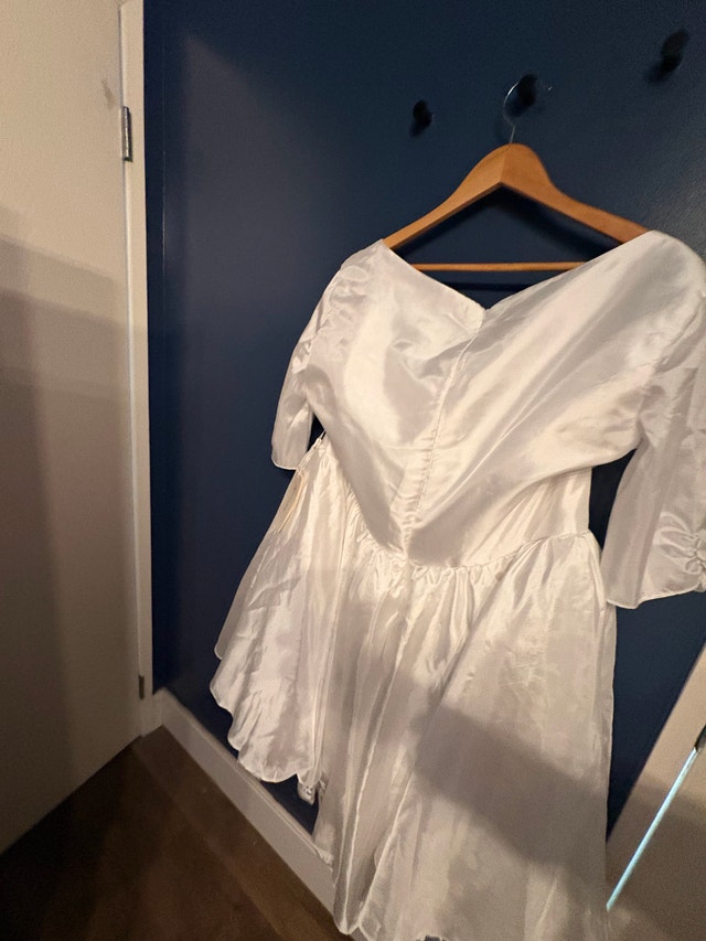 White Tea-Length Wedding Dress (Size 26W) + Petticoat - photo 4