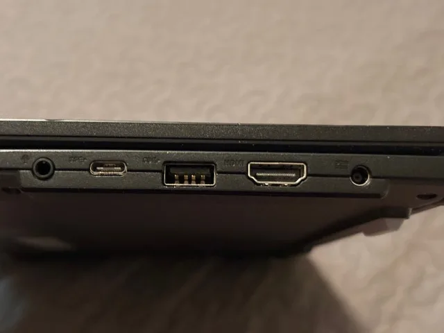 ASUS VivoBook 15" Laptop - Fresh Reset - photo 3
