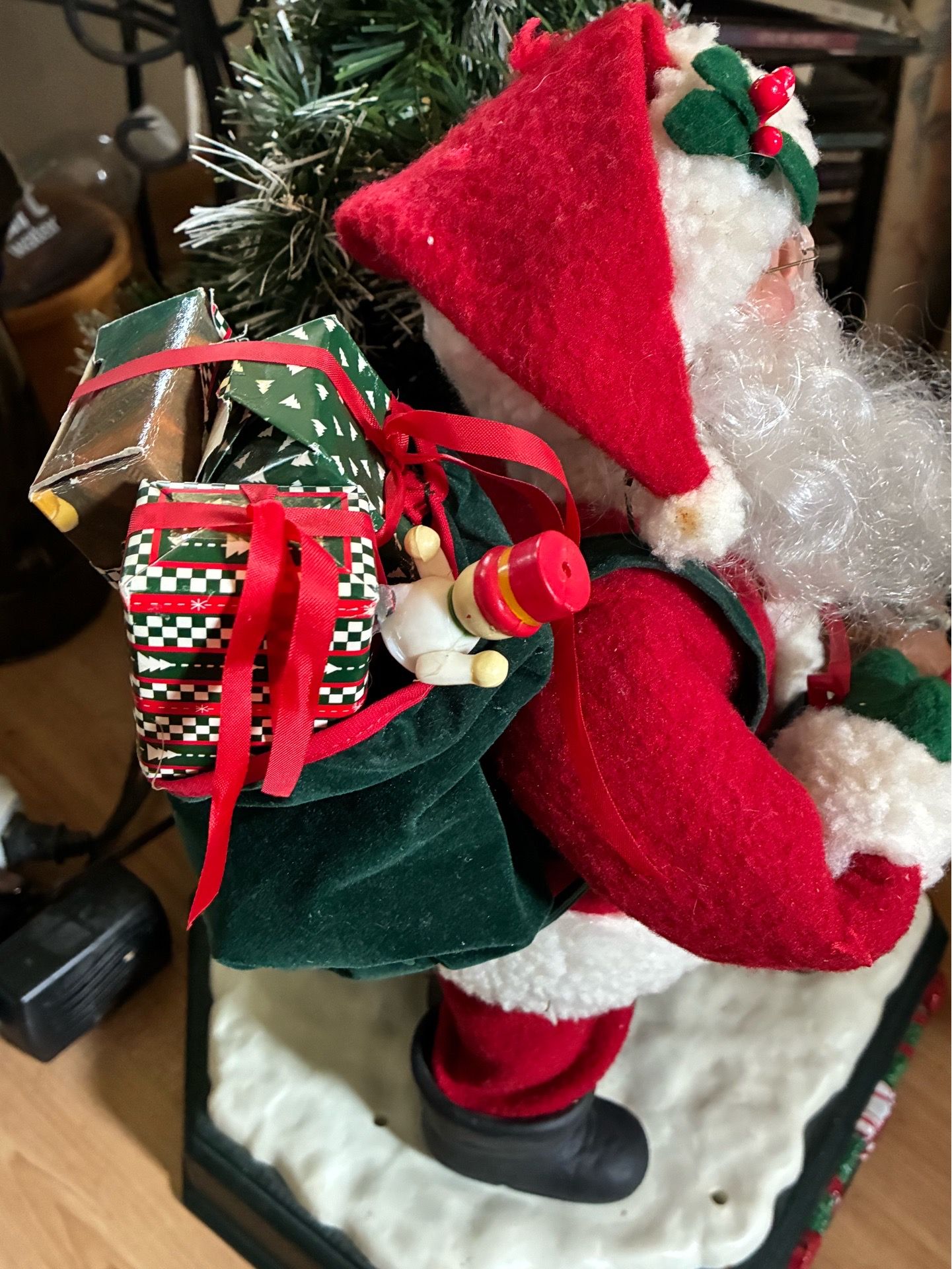 Christmas Musical Santa Reindeer - photo 5