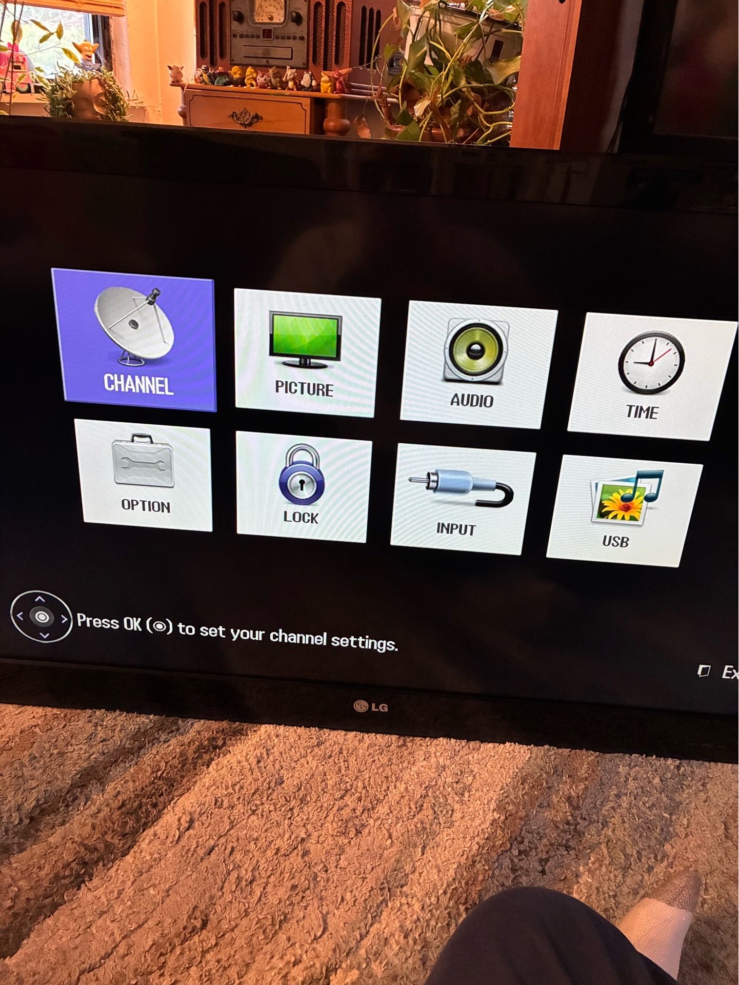 LG 42 inch TV w/o remote - photo 4