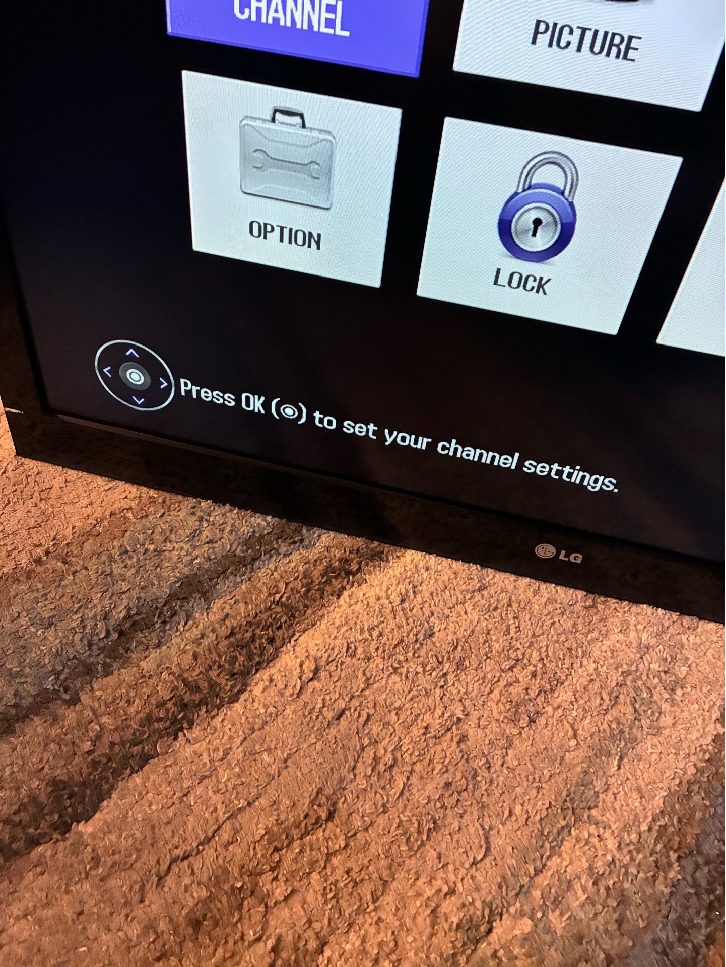 LG 42 inch TV w/o remote - photo 5