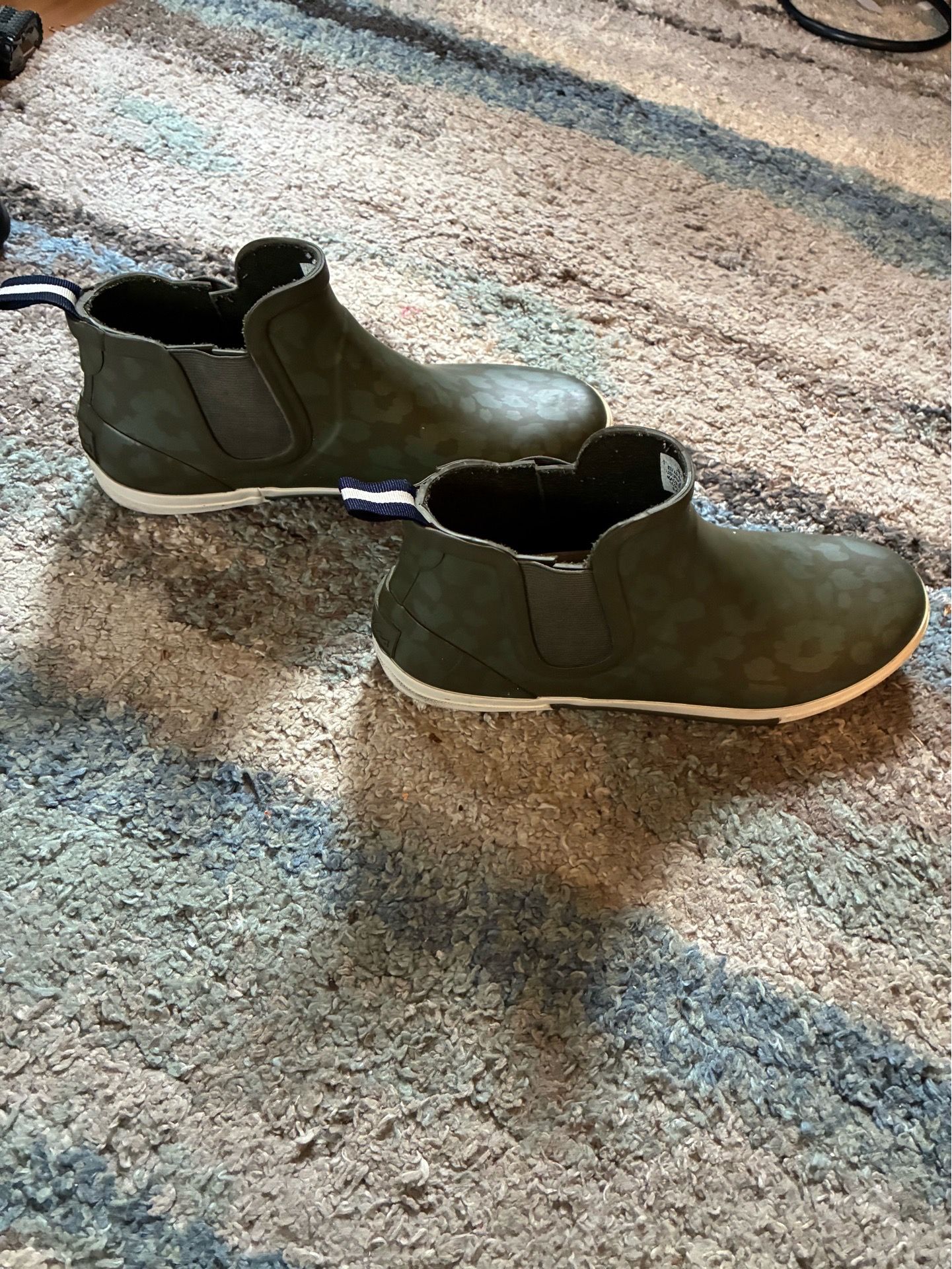 Women rain boots