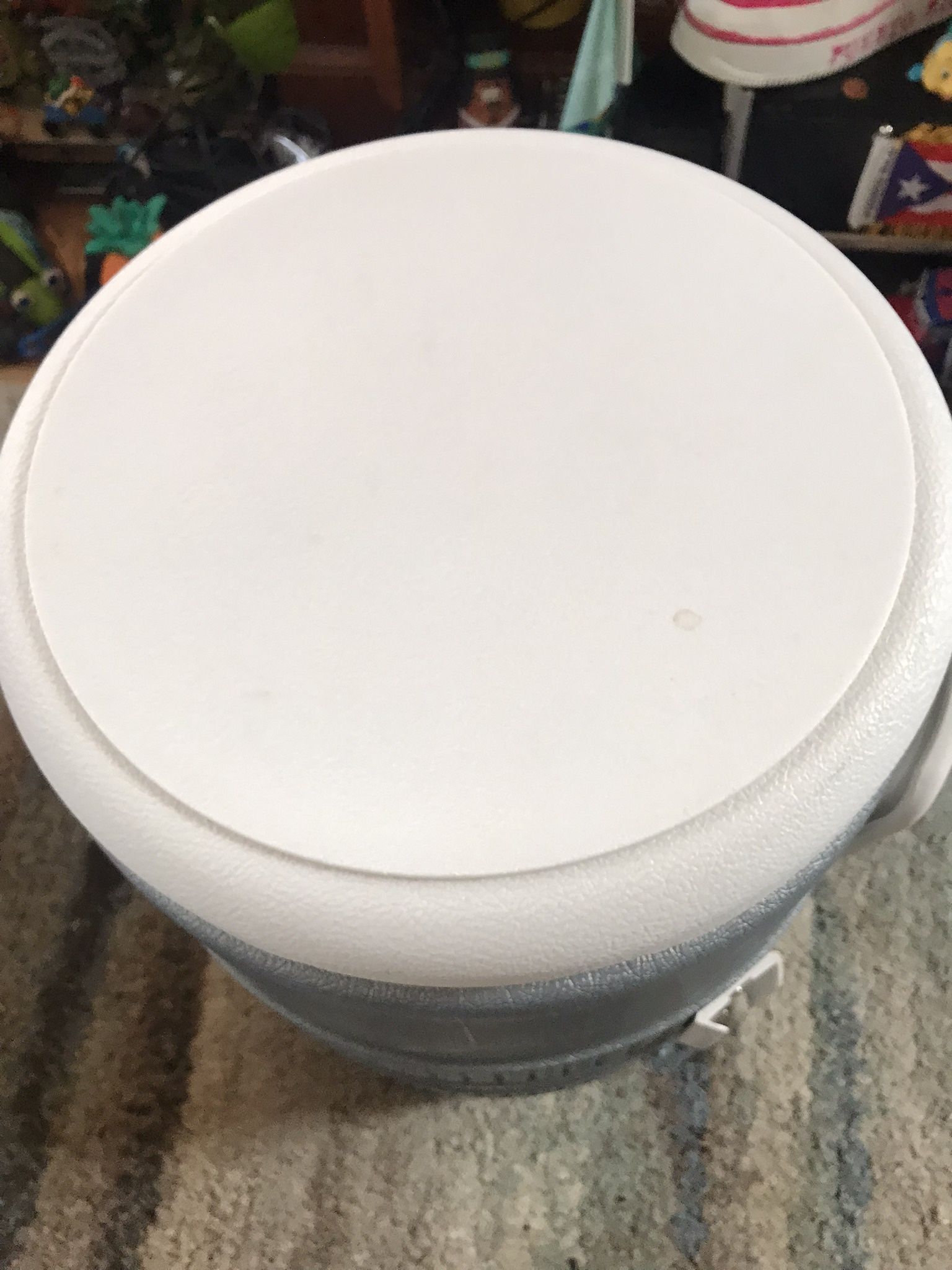 Igloo 5 Gallon Beverage Cooler - photo 4