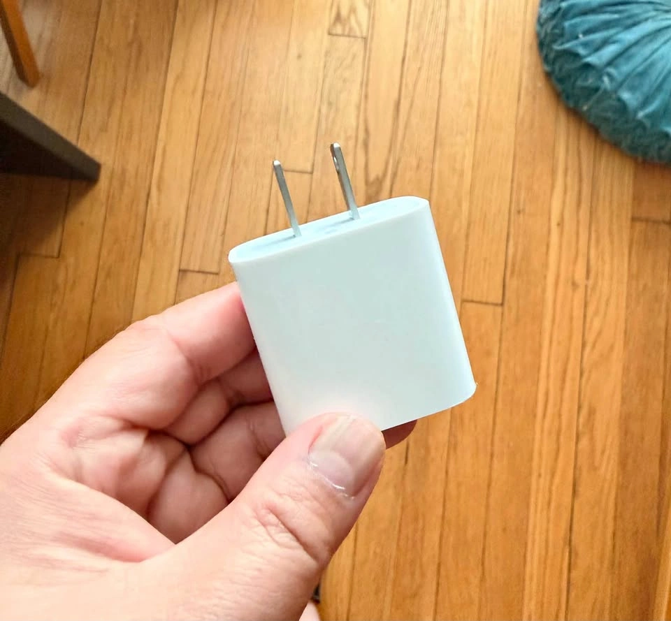 20W USB-C Power Adapter Apple Wall Charger