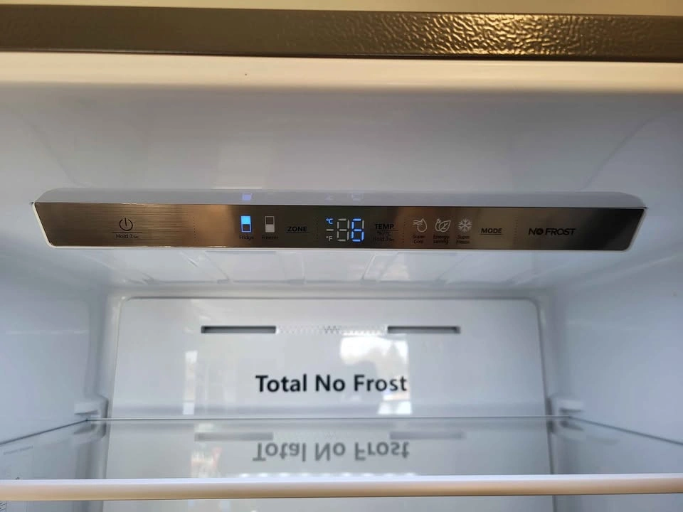 Hisense Bottom Freezer Refrigerator - photo 4