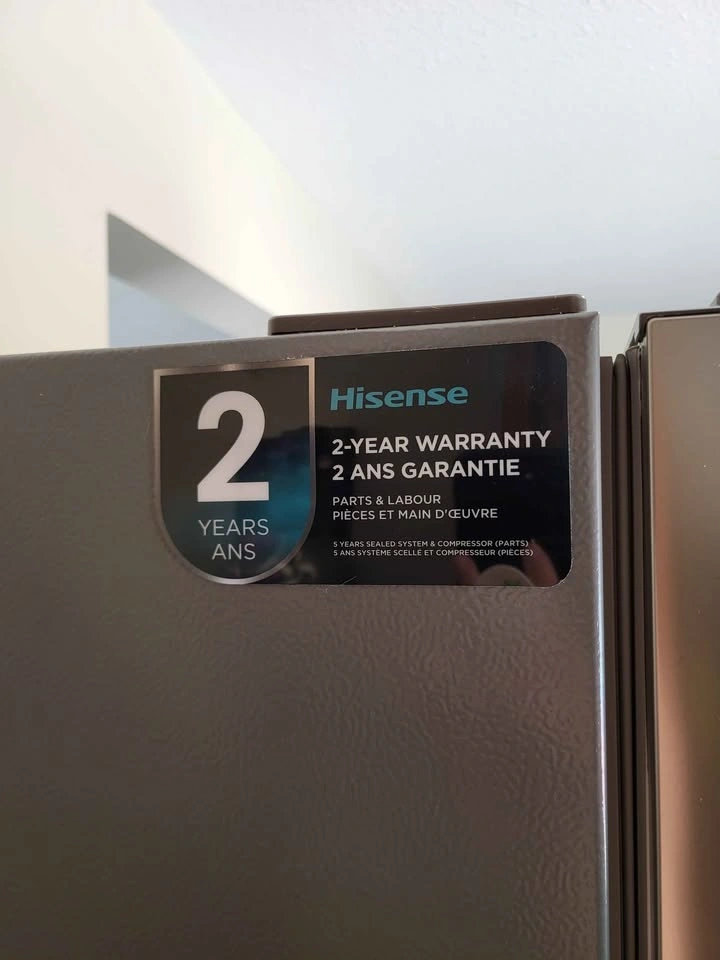 Hisense Bottom Freezer Refrigerator - photo 5