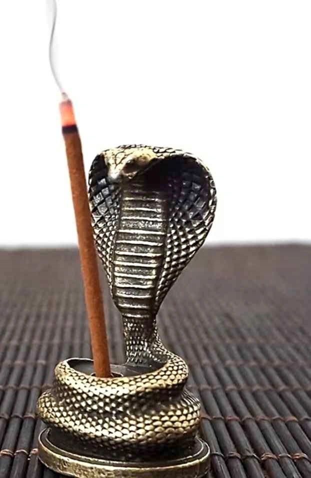 Snake Incense Holder - Elegant Snake design, for Home/Office Dec