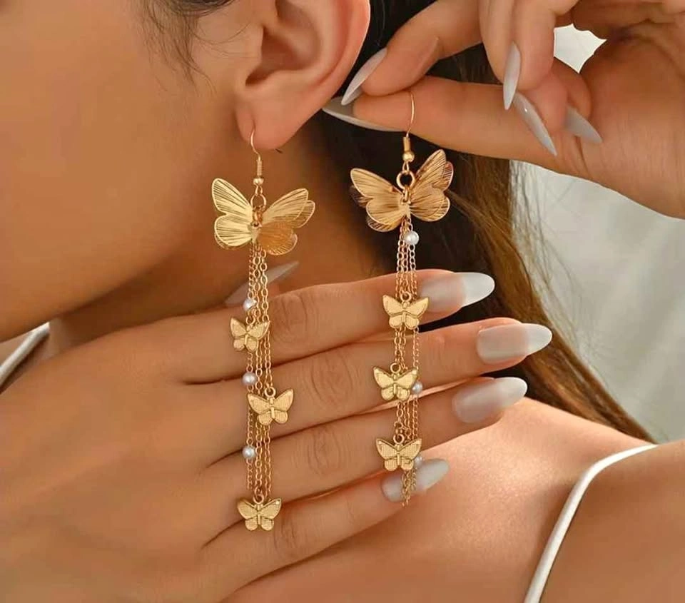 1Pair Golden Butterflies Earrings Long Drop Dangling Cute Sparkl