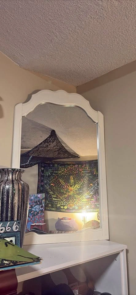 Hanging mirror big