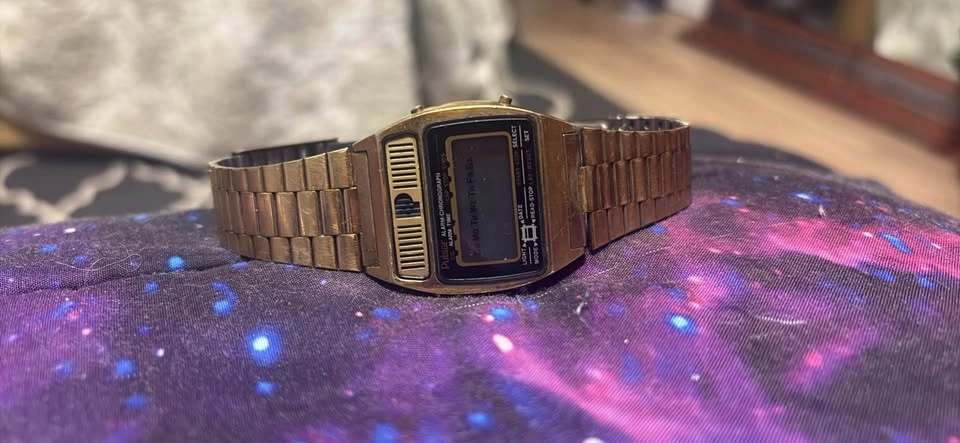 Pulsar Alarm Chronograph Digital Watch - photo 2