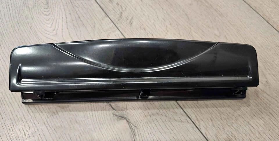 3-Hole Paper Punch (Heavy Duty)