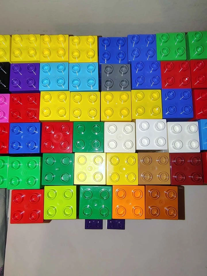 502 LEGO Duplo Blocks lot of 2x2 - photo 2