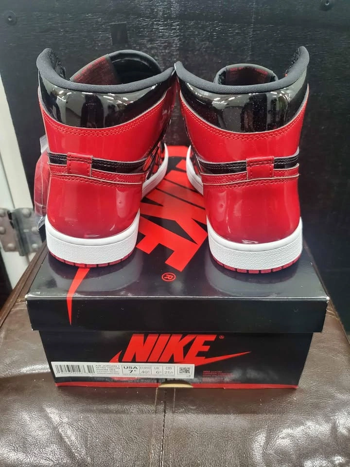 Air Jordan 1 Retro High OG 'Patent Bred' 7.5 men - photo 2