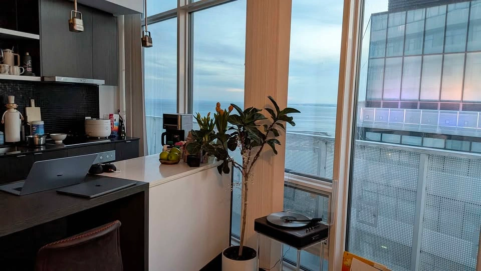1 Bed 1 Bath Apartment - photo 3