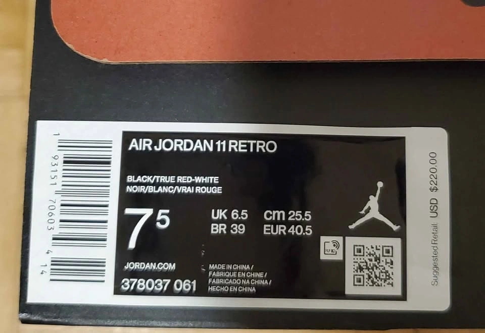 Air Jordan 11 Retro 'Bred' Size 7.5 Men - photo 5