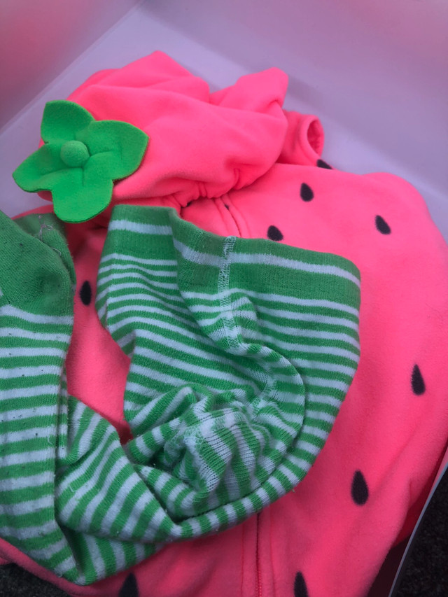 Strawberry costume 12 months - photo 3